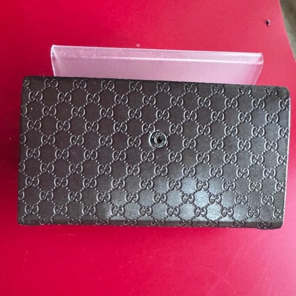 Gucci Authentic Glass Case That Converts To An Envelope Great Cond - Picture 3 of 9